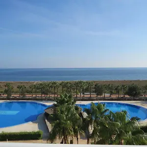 https://atico-frente-al-mar.es-andalucia.com